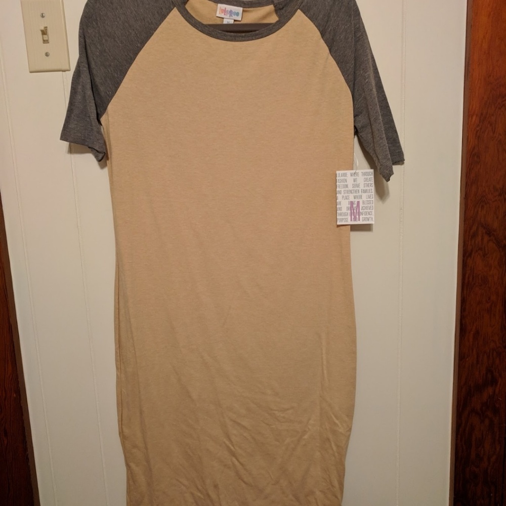 M Julia Lularoe